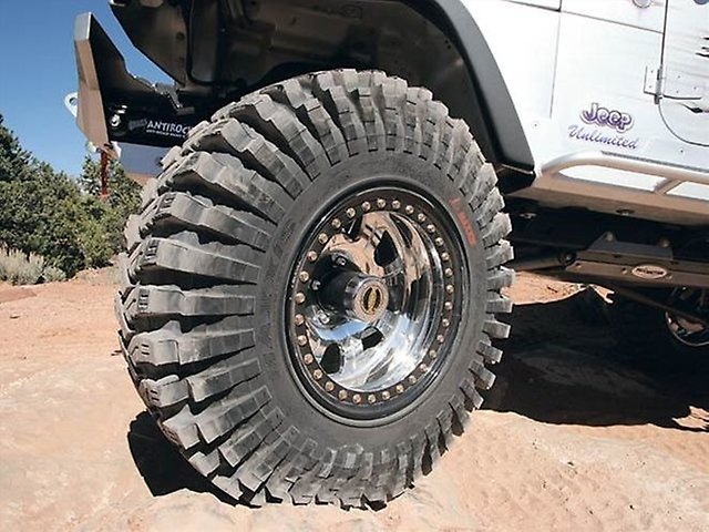 MAXXIS M8060 124L