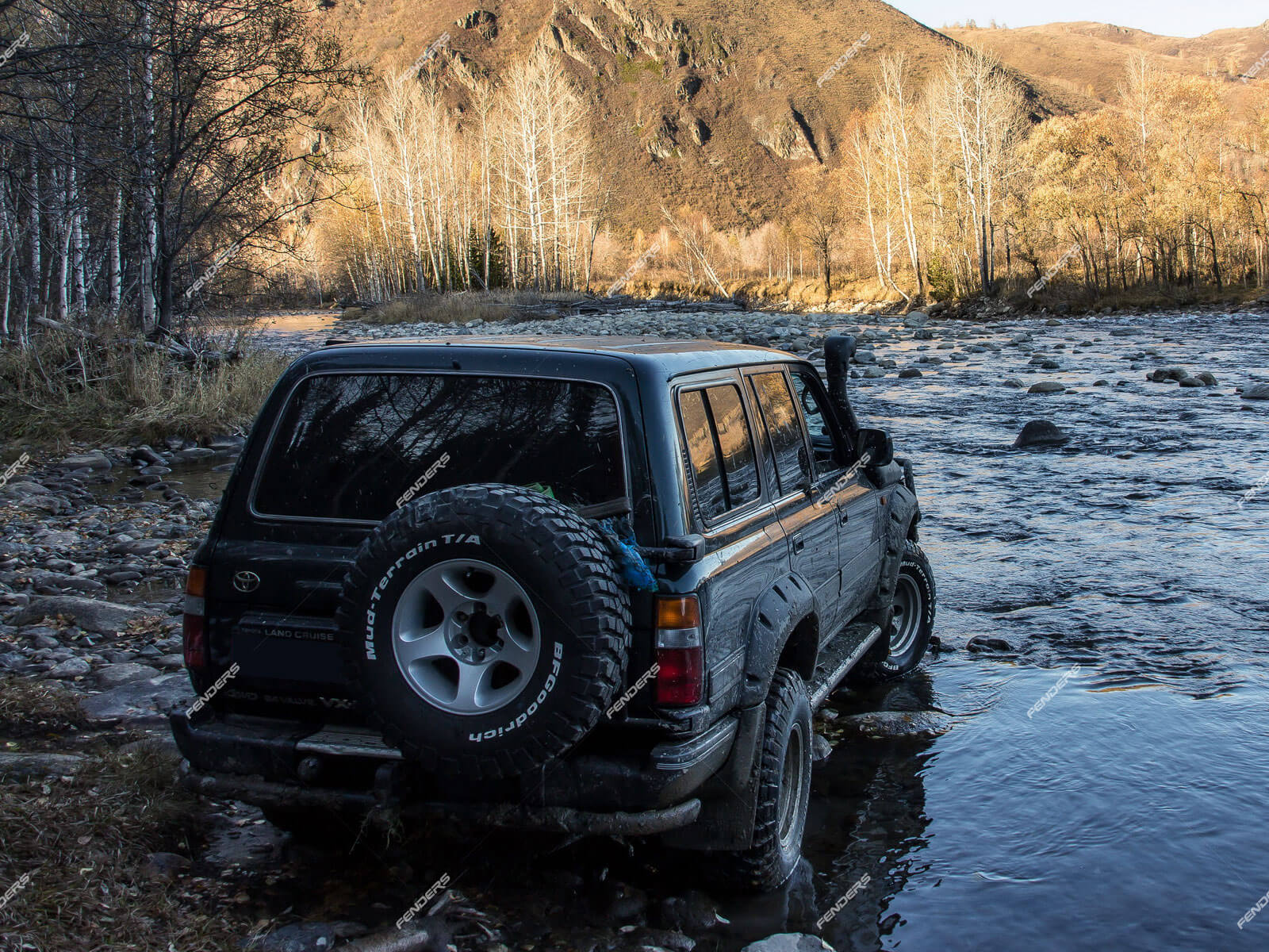 toyota-land-cruiser-80-3
